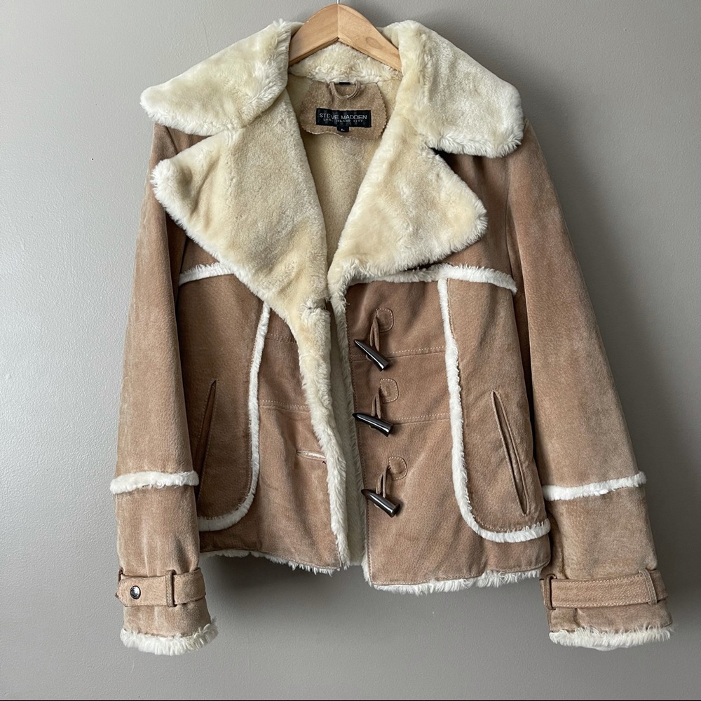Steve Madden tan Leather and faux shearling toggle jacket, large